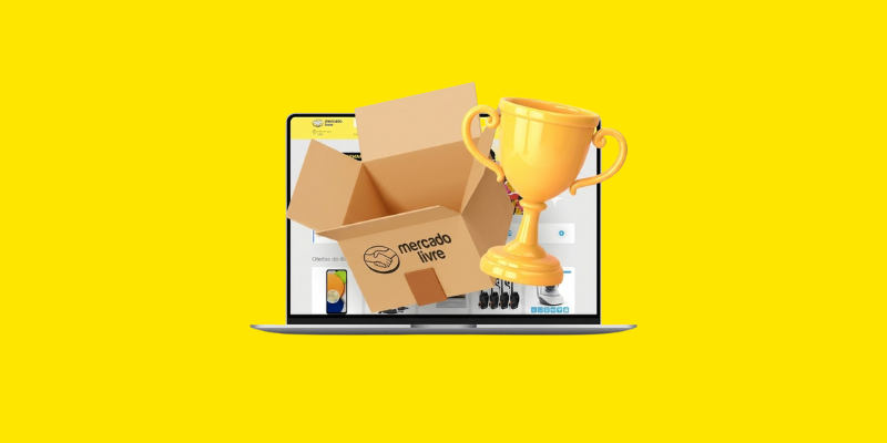 Computador e embalagem mostrando a marca do Mercado Livre - Marketplace